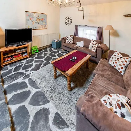 Nyaraló Characteristic Holiday In With Balcony Cherain