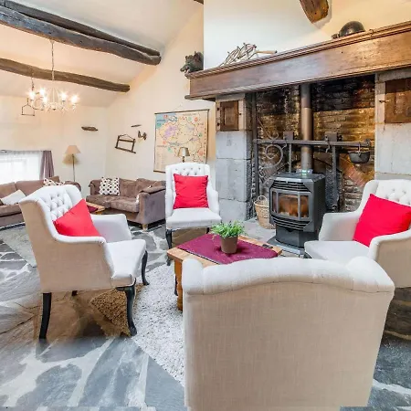 Characteristic Holiday In With Balcony Holiday home