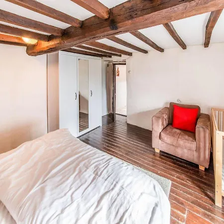 Characteristic Holiday In With Balcony Holiday home *