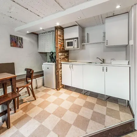 Characteristic Holiday In With Balcony Holiday home *
