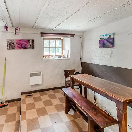 Characteristic Holiday In With Balcony Nyaraló